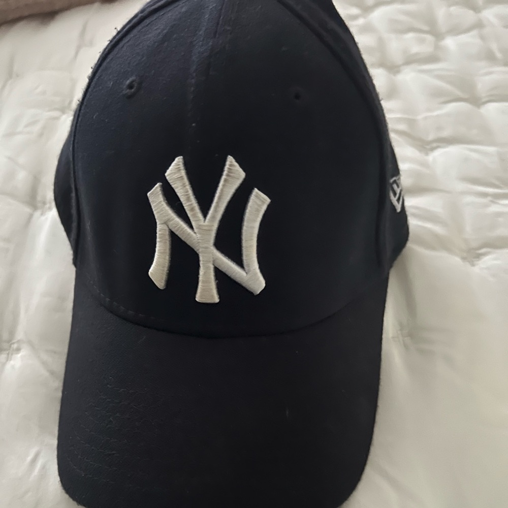 Yankees hat